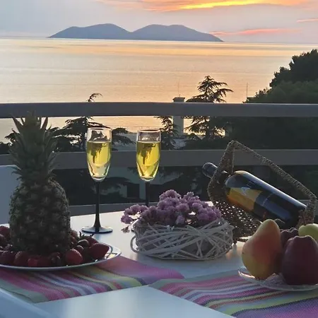 Sunbelle Suites *