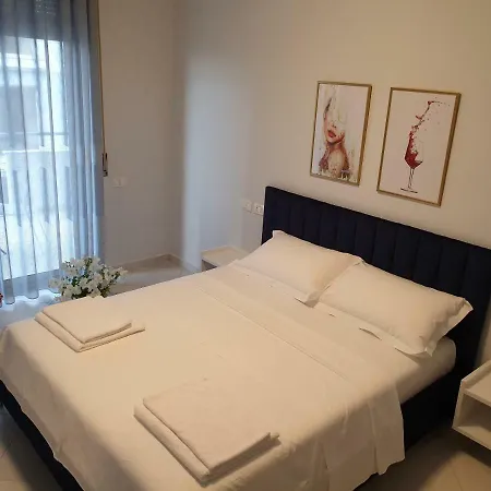 Sunbelle Suites *